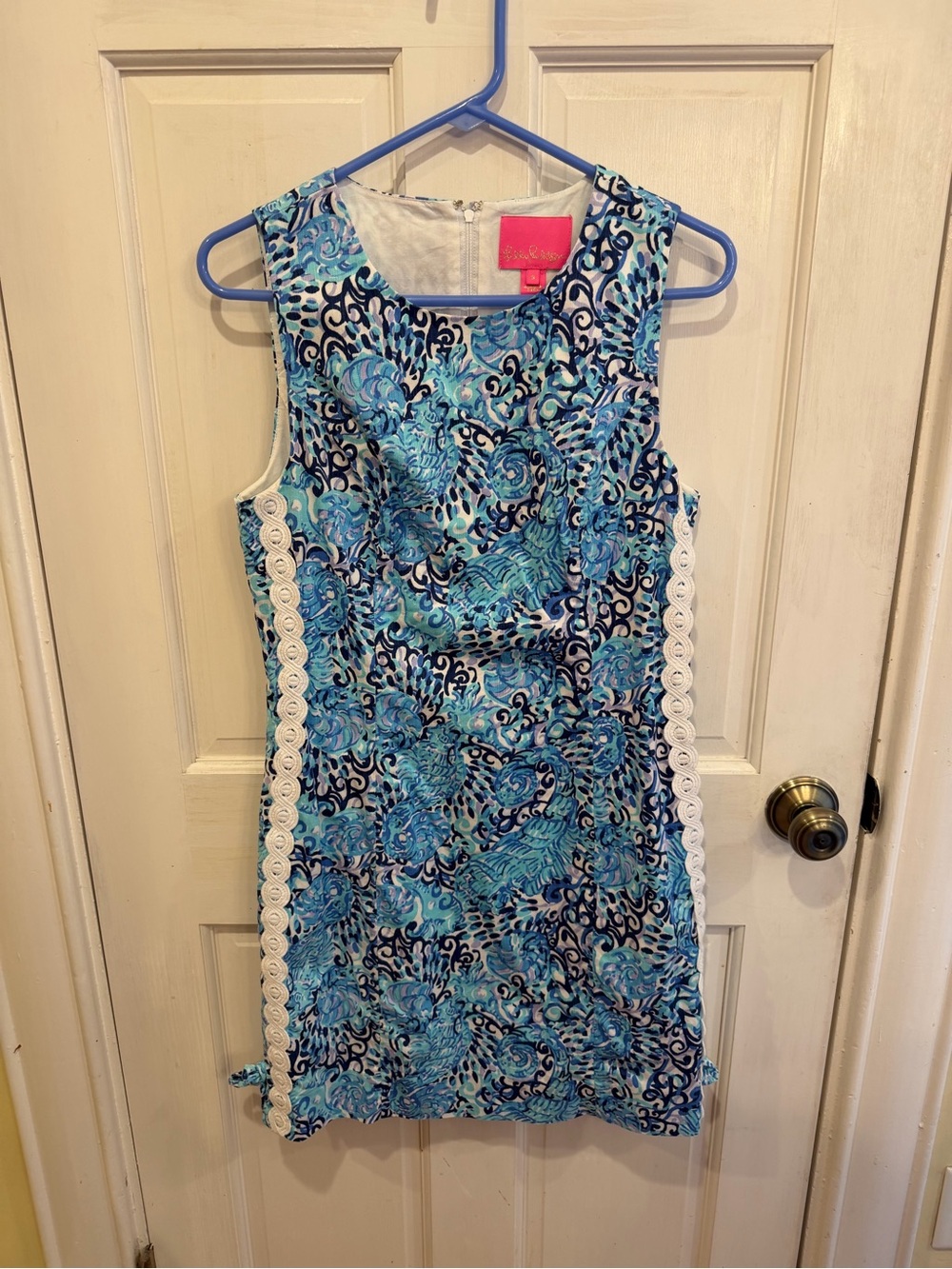 Lilly Pulitzer- Mika Shift Dress- Blue Floral & White Detailing Size 8 MSRP $178